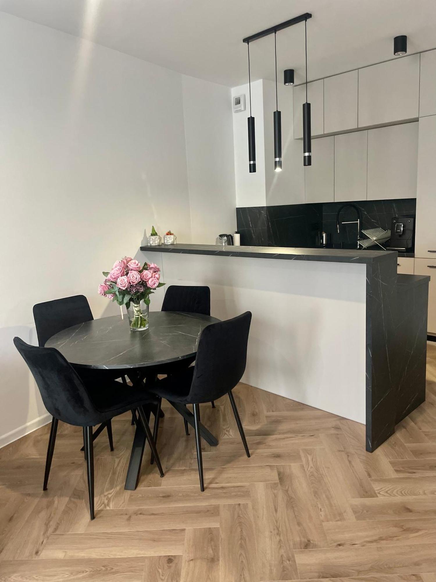 Smart Central Stay 2, Rynek, Sienkiewicza 24-Hour Check-In Zameldowanie Calodobowe Κίελτσε Εξωτερικό φωτογραφία