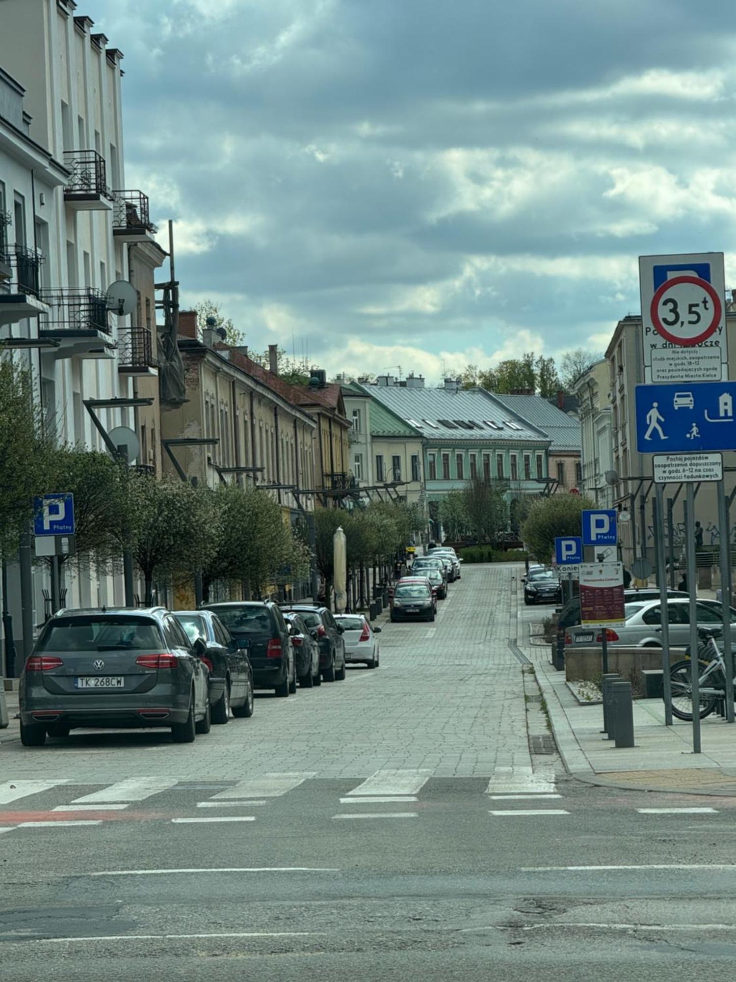 Smart Central Stay 2, Rynek, Sienkiewicza 24-Hour Check-In Zameldowanie Calodobowe Κίελτσε Εξωτερικό φωτογραφία